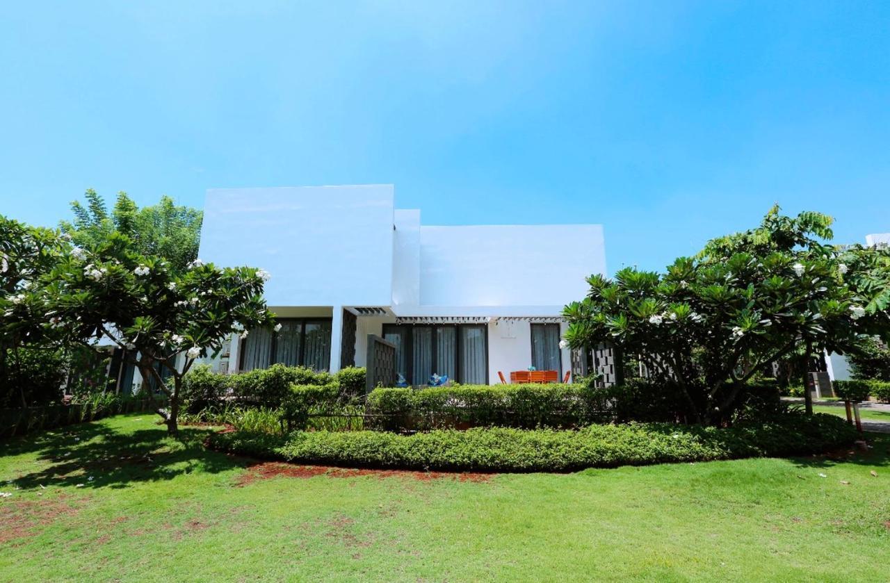 Okinawa Villas And Beach Club - Oceanami Resort Long Hải Extérieur photo
